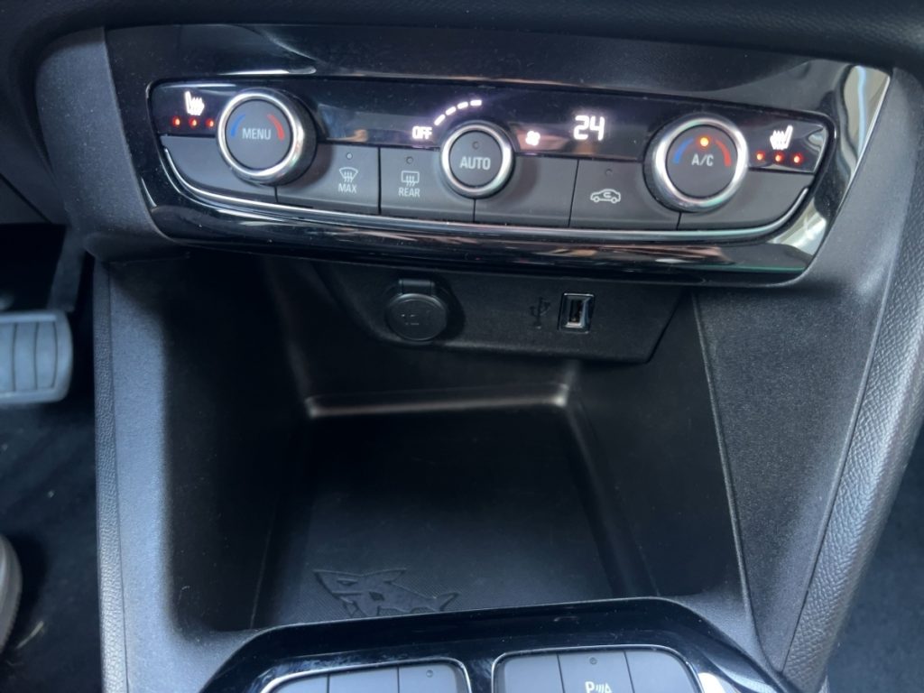 Opel Corsa F e Elegance